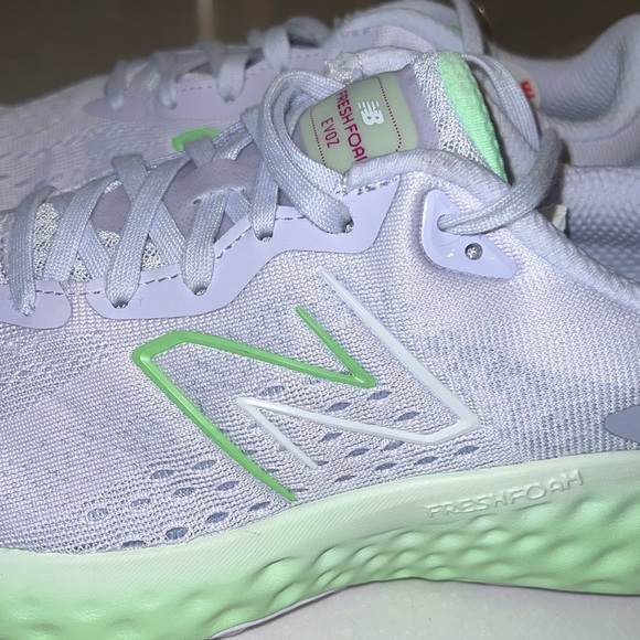 New Balance Shoes New Balance Fresh Foam Evoz V2 Running Shoe Womens 85 Wide Brand New